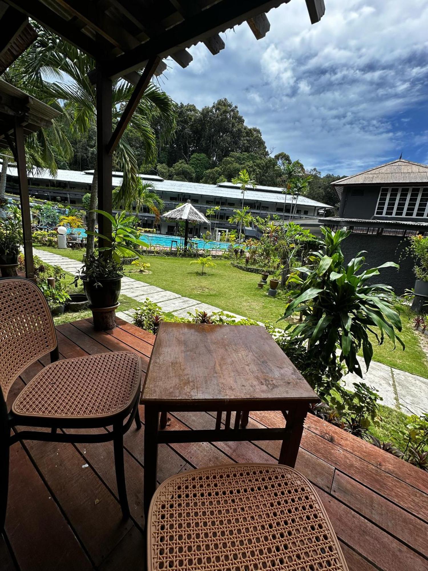 Beach Resort - Arwana Perhentian Besar カンポン・クアラ・ベシュット エクステリア 写真