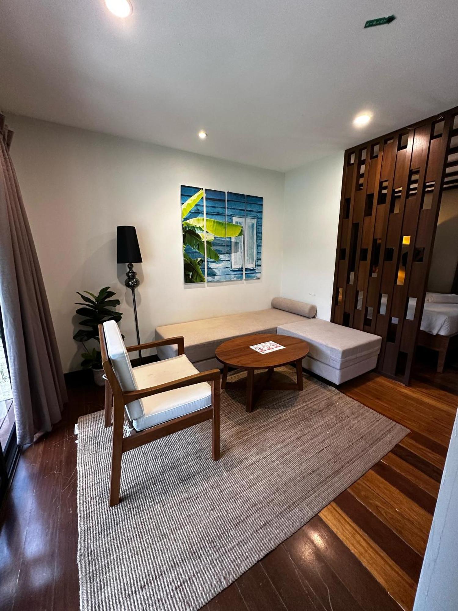 Beach Resort - Arwana Perhentian Besar カンポン・クアラ・ベシュット エクステリア 写真