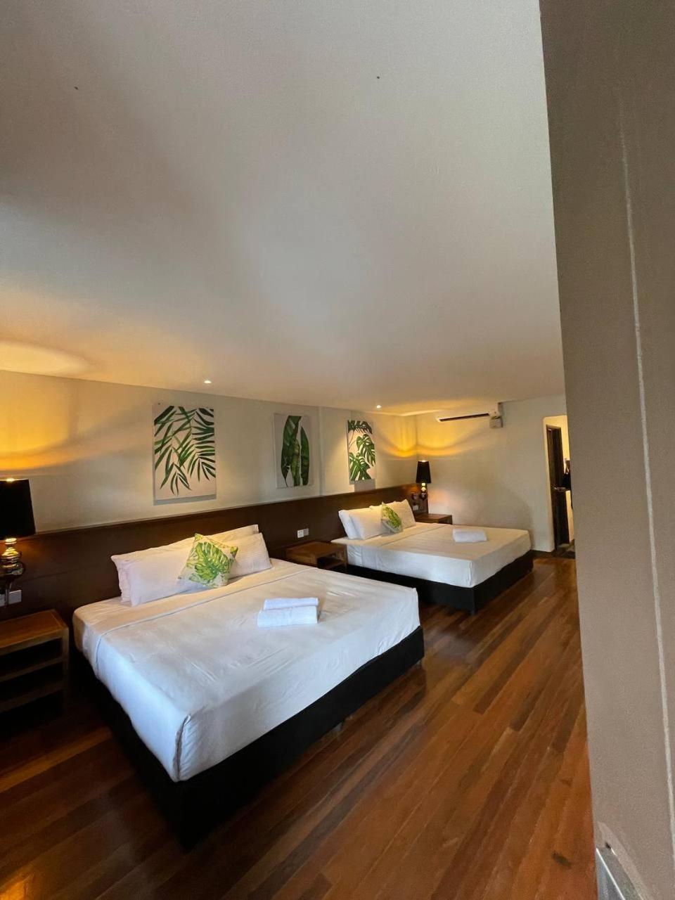Beach Resort - Arwana Perhentian Besar カンポン・クアラ・ベシュット エクステリア 写真