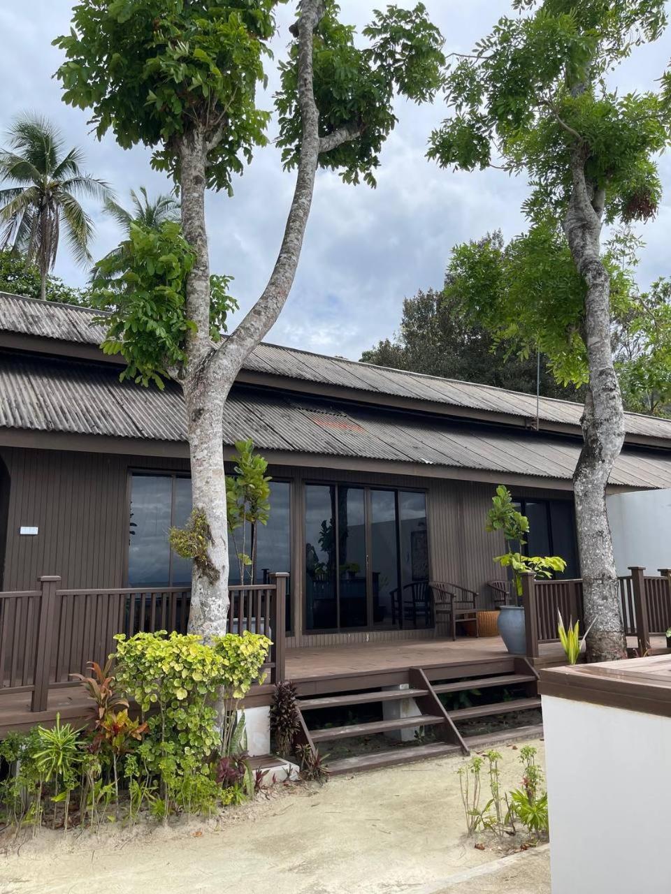 Beach Resort - Arwana Perhentian Besar カンポン・クアラ・ベシュット エクステリア 写真